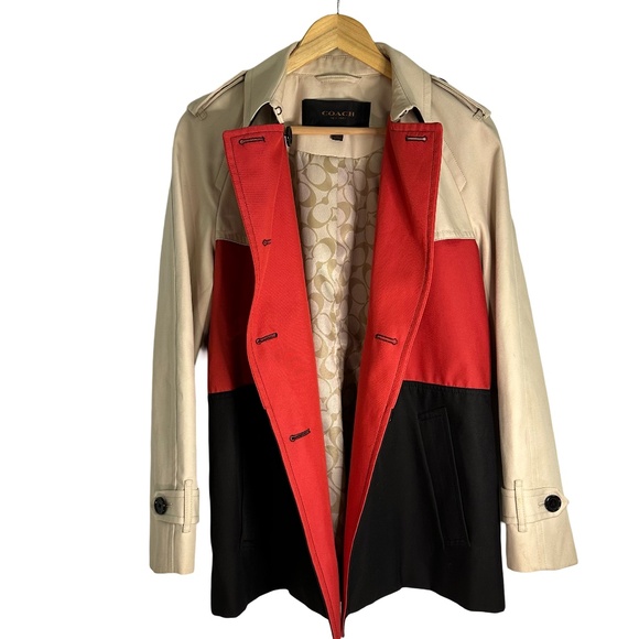 Coach Colorblock WM Peacoat Khaki, Red, Black with Button Detail on Shoulder - Picture 3 of 10